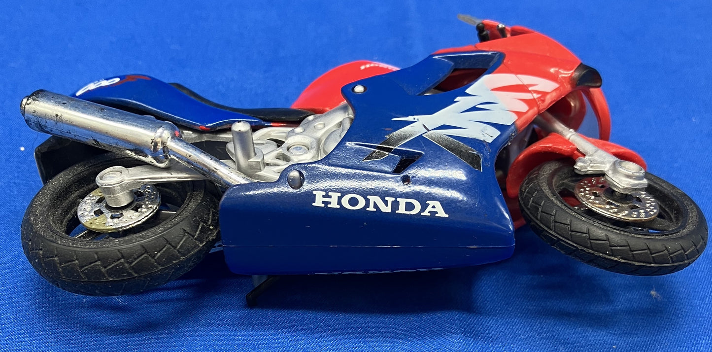 Maisto 1/18 Scale 39322 Honda CBR 600 F Motorbike Toy