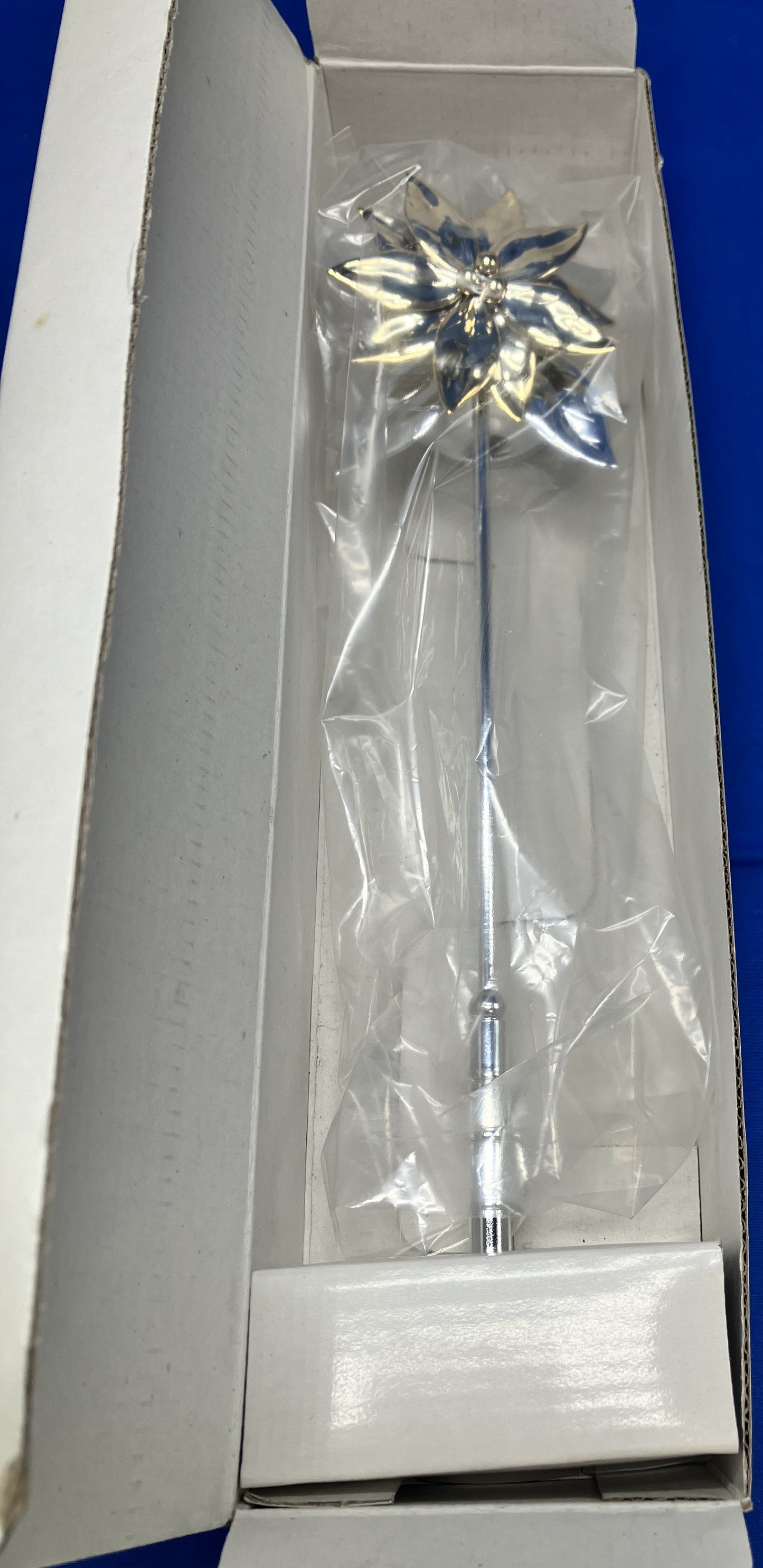 Poinsettia Candle Snuffer Vintage Dept 56 Gold & Silver