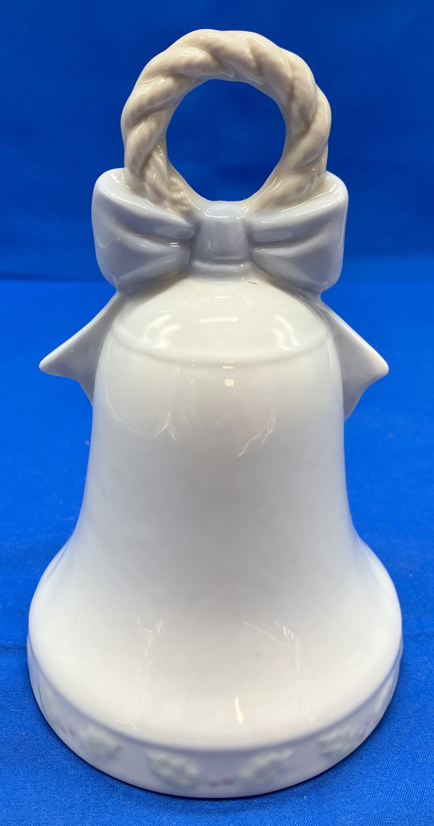 Beautiful Vintage Porcelain Christmas Tree Bell Music Box