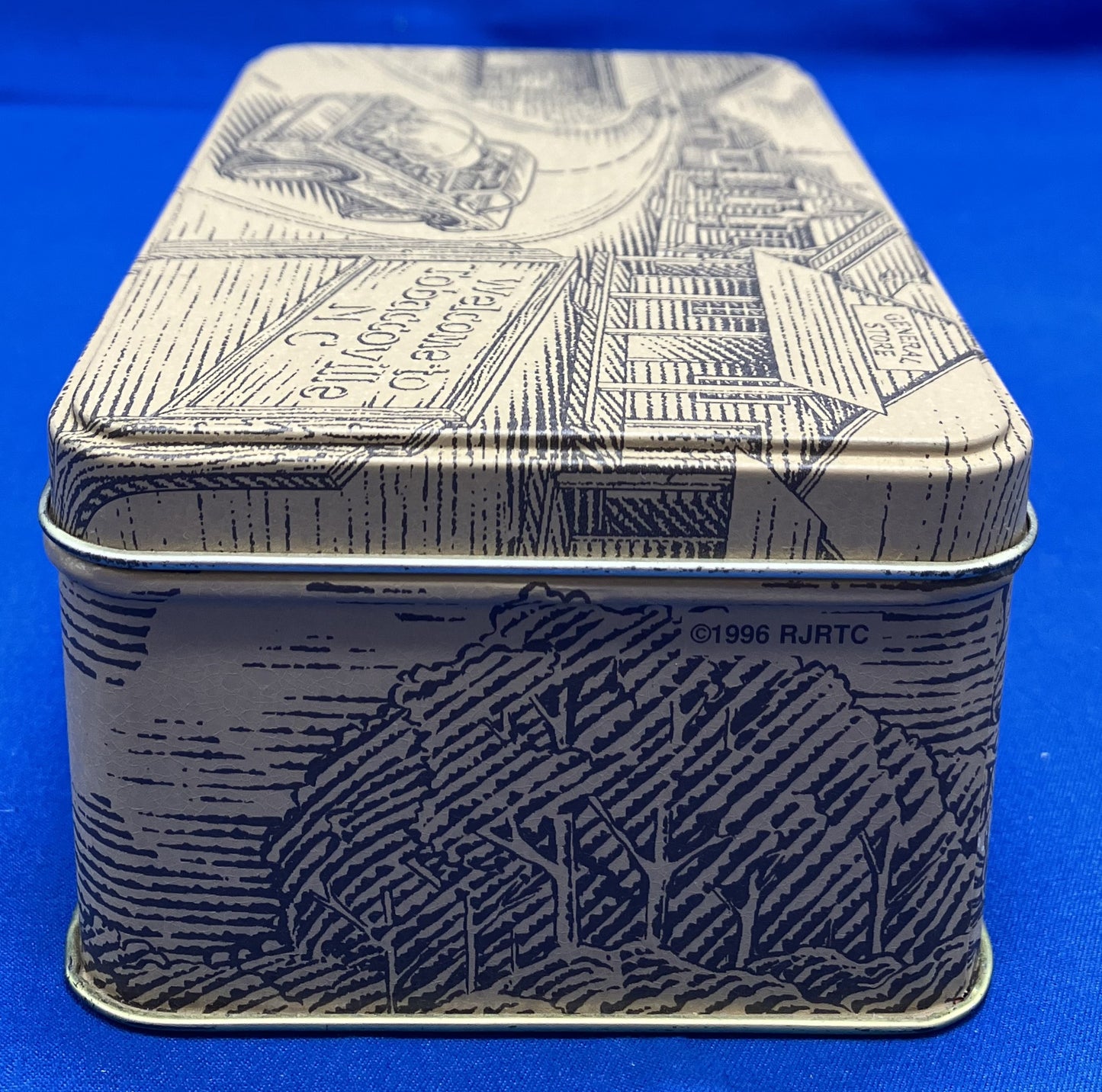 VINTAGE 1996 COLLECTIBLE DORAL CIGARETTE TIN WITH WOODEN MATCHES