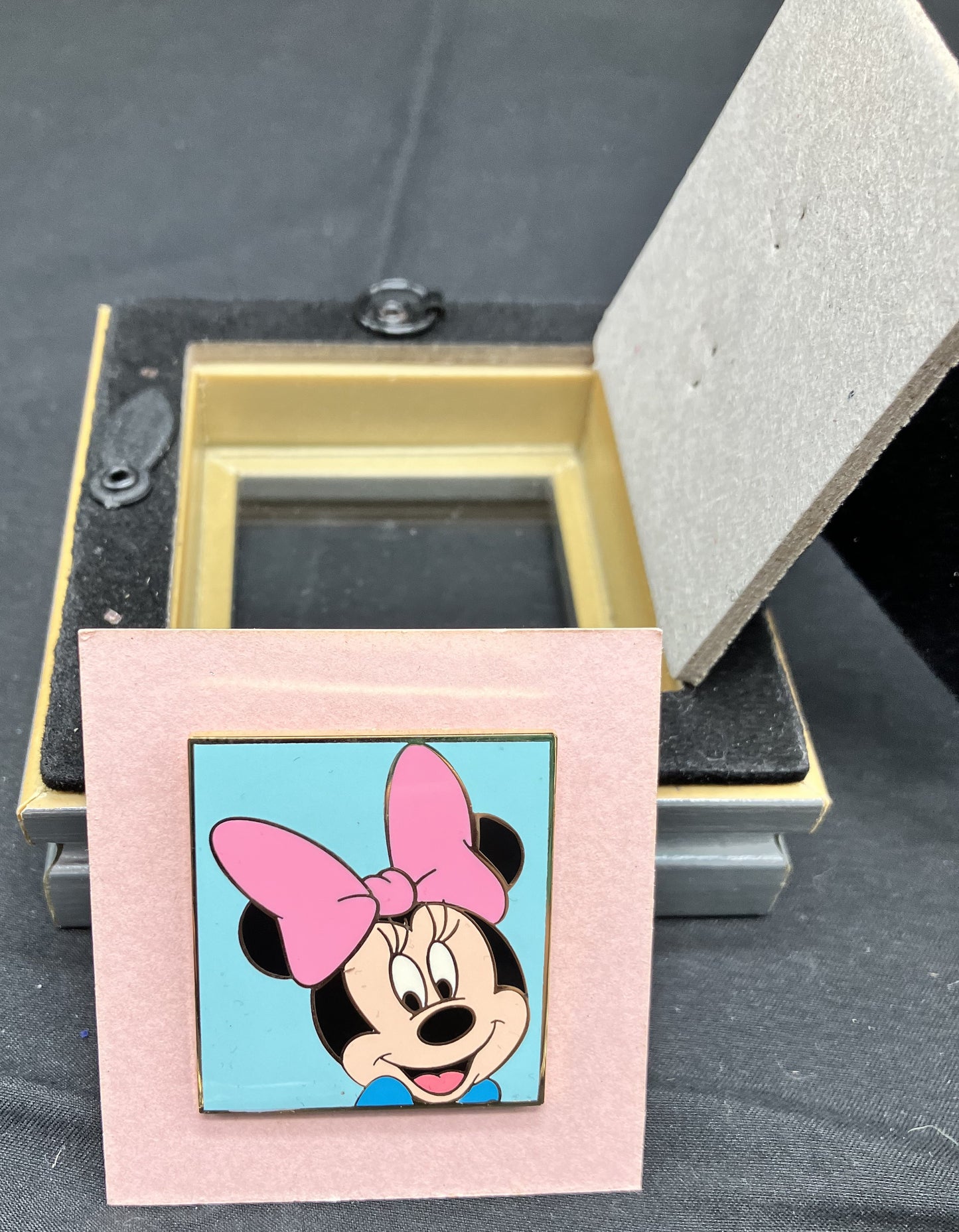 Disney's Minnie Mouse Framed Portrait - Pin