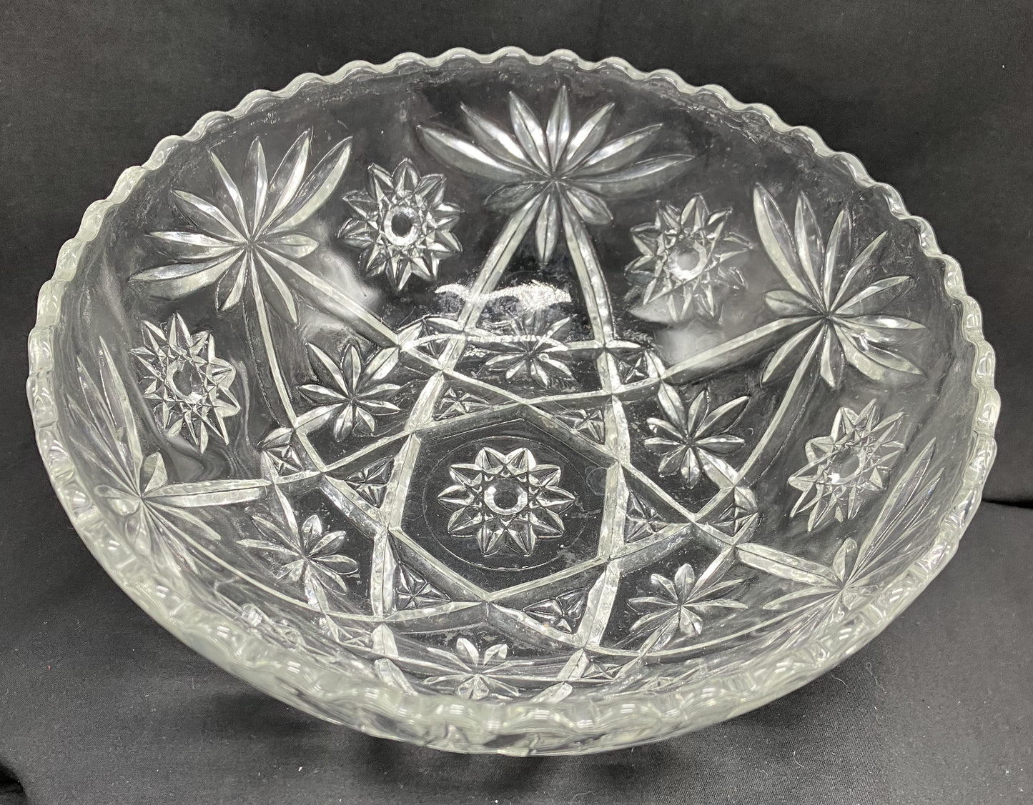 Glass Bowl - EAPC 8 3/4" diameter Bowl - Anchor Hocking Star of David