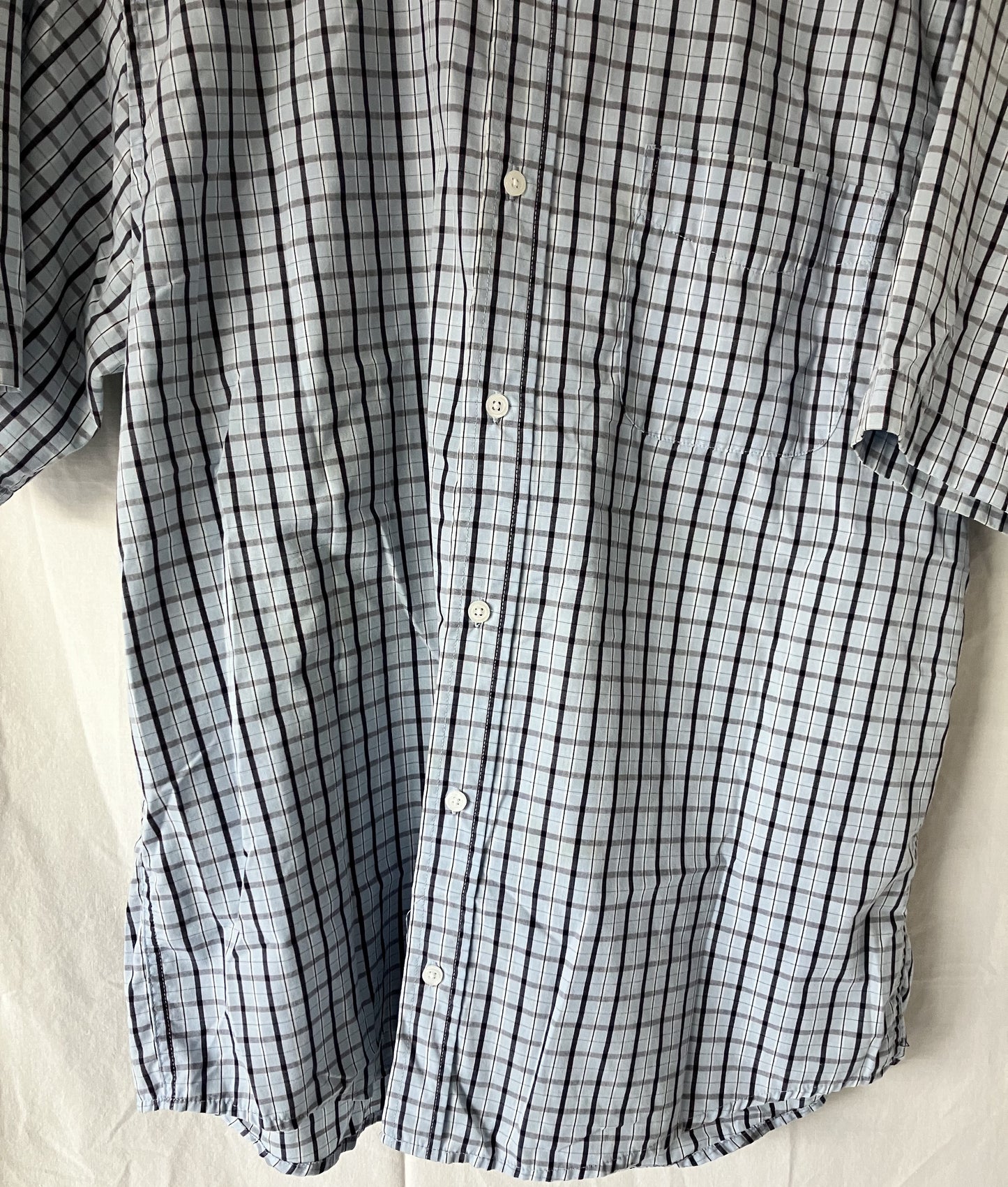 Men's Short Sleeve Oxford Shirt Light Blue and Black Plaid Lg