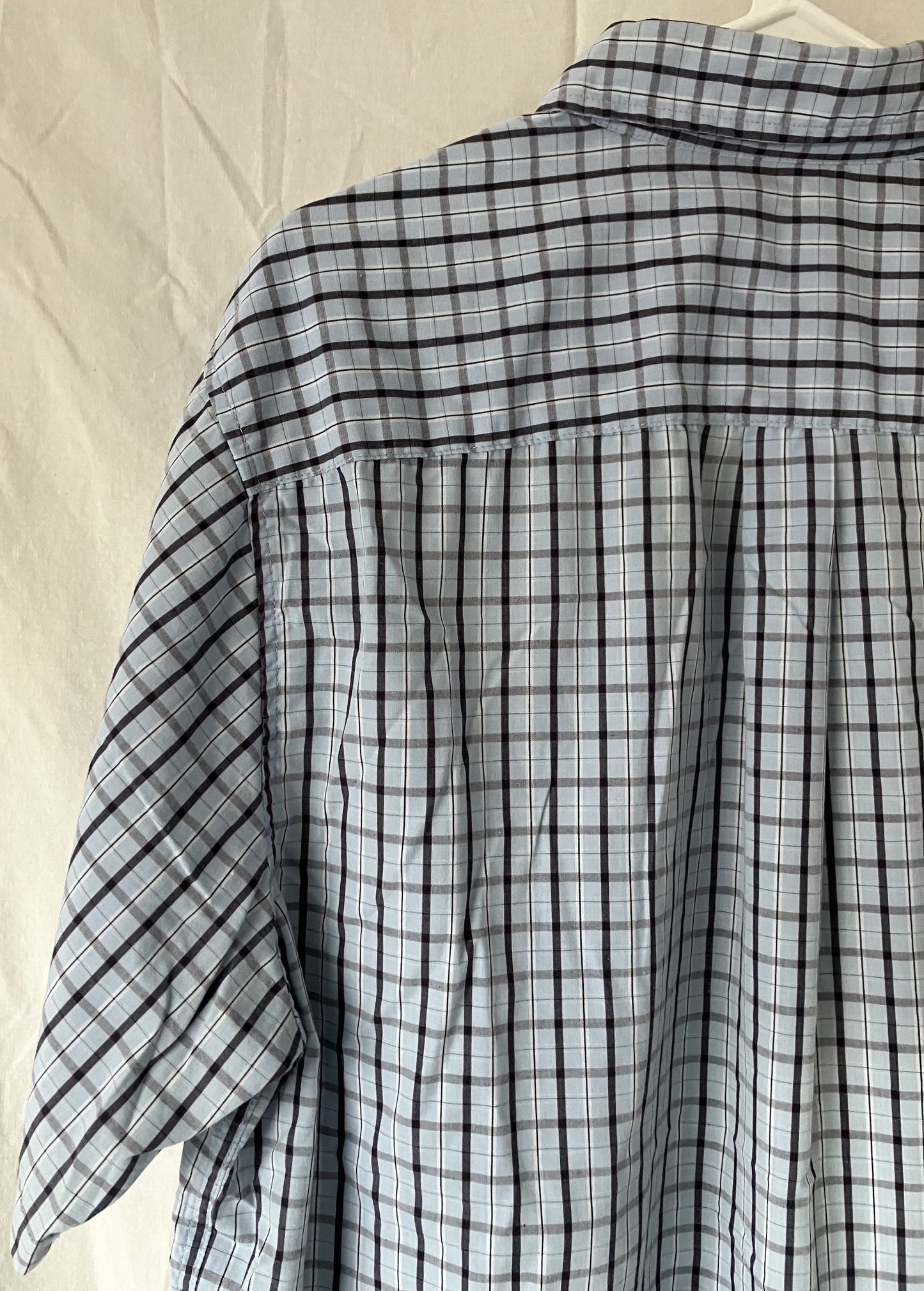 Men's Short Sleeve Oxford Shirt Light Blue and Black Plaid Lg