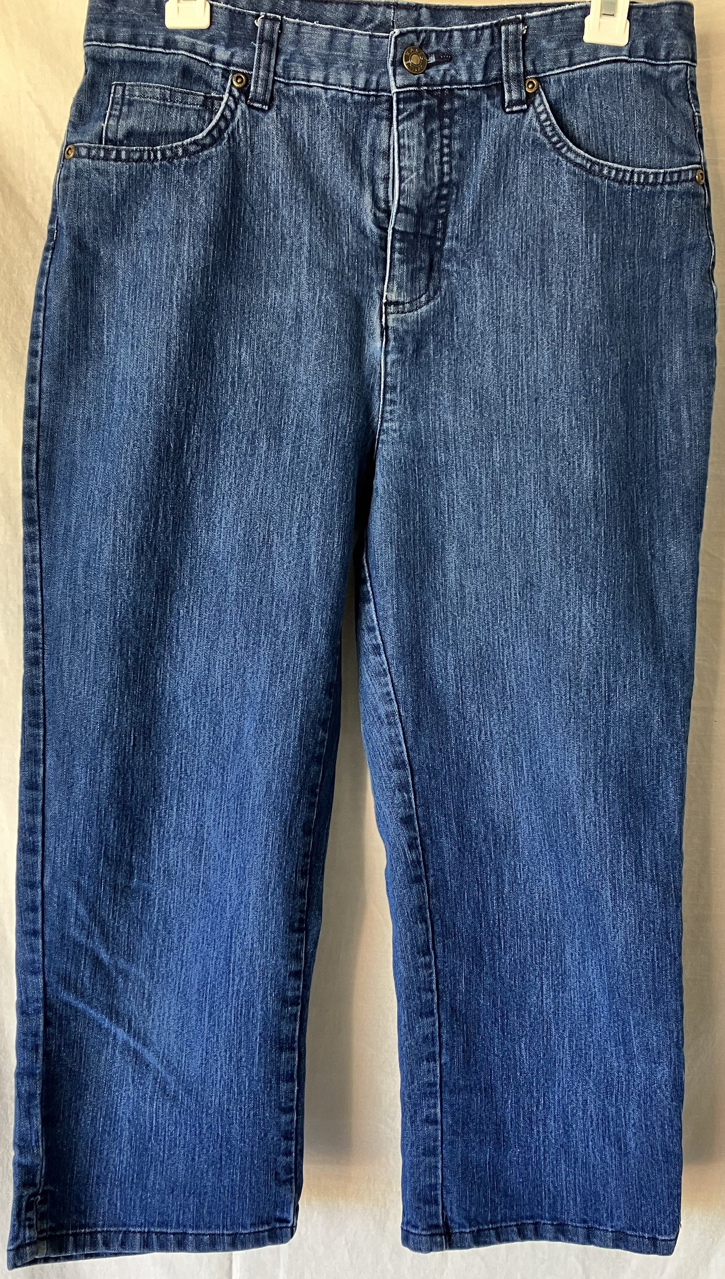 Basic Editions Denim Blue Capri Jeans - Size 8