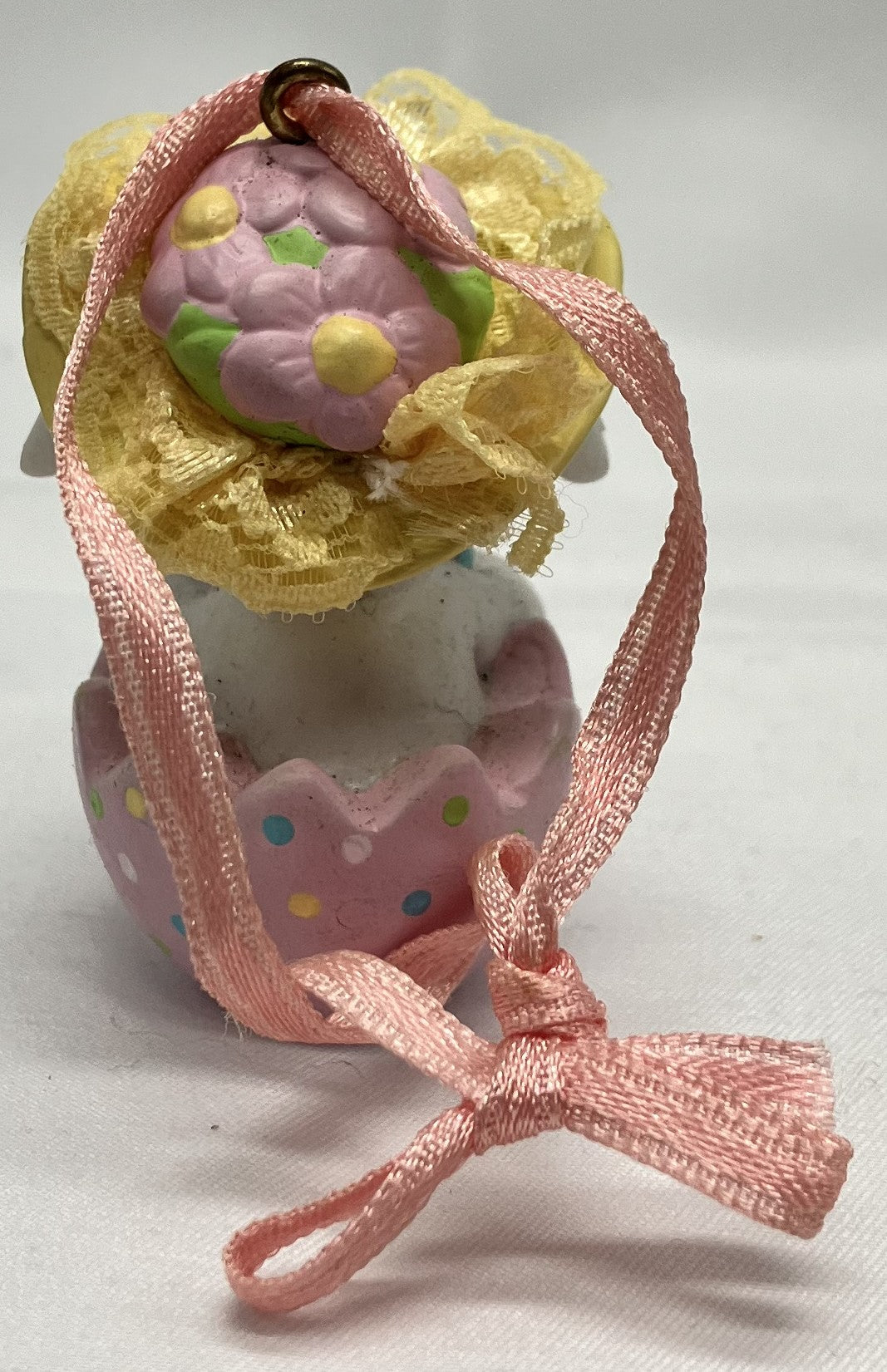 Avon Vintage Springtime Cuties Easter Ornament