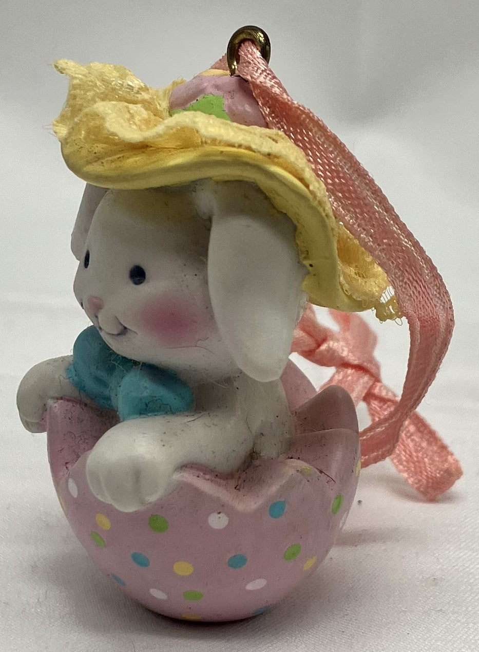 Avon Vintage Springtime Cuties Easter Ornament