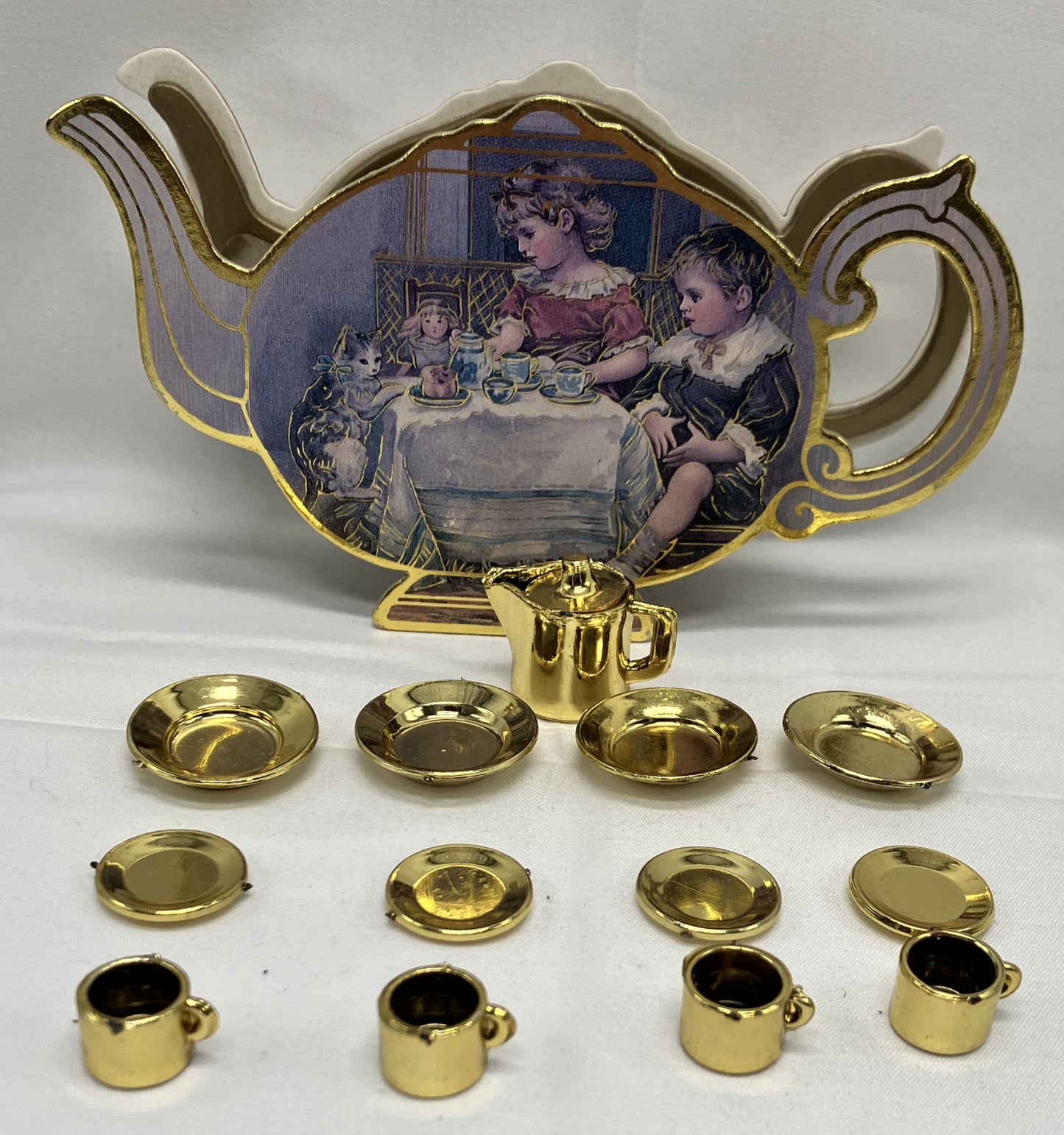 B. Shackman & Co., Inc. Play Tea Set Container 1988