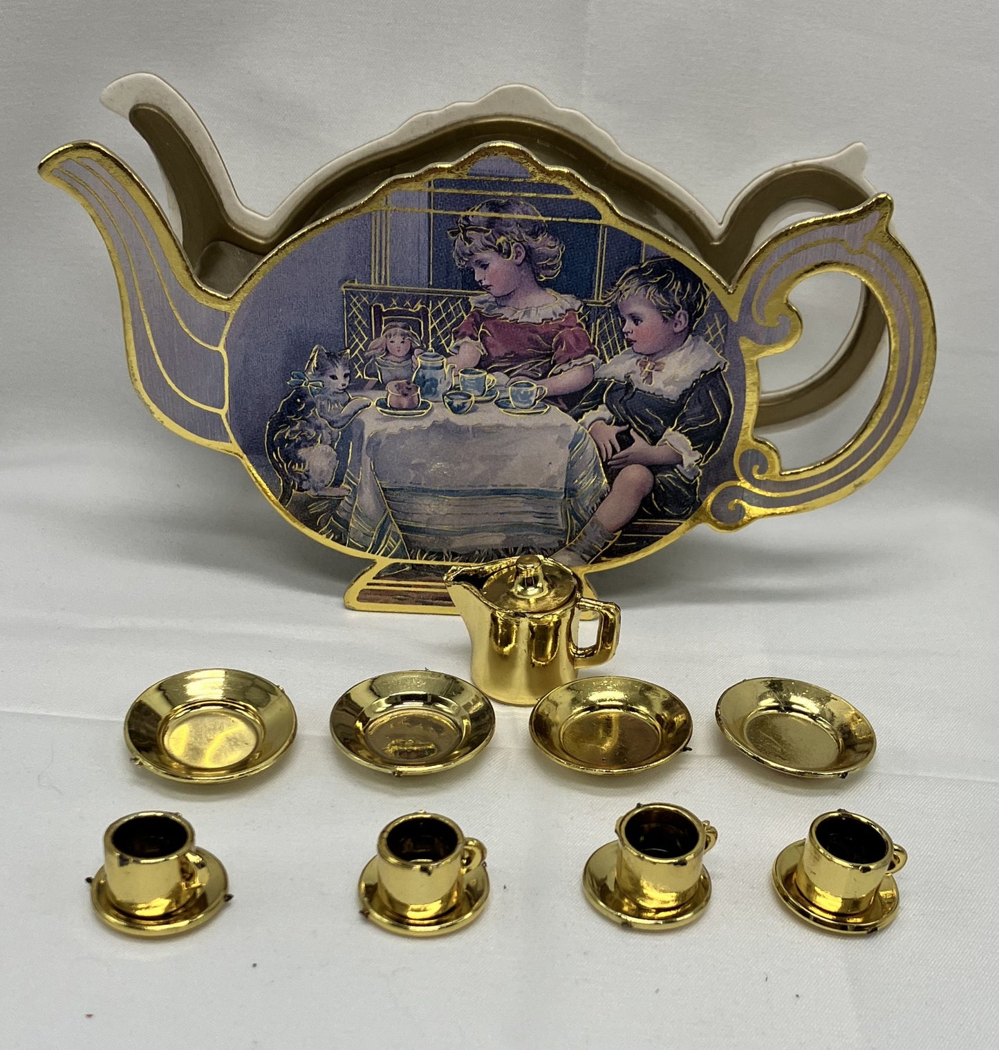 B. Shackman & Co., Inc. Play Tea Set Container 1988