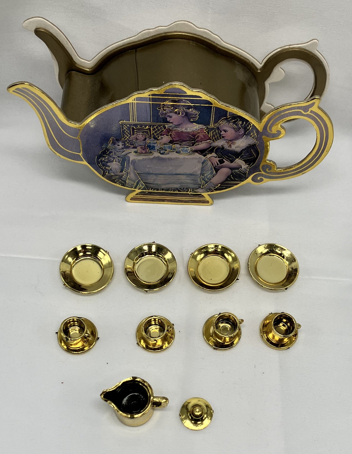 B. Shackman & Co., Inc. Play Tea Set Container 1988