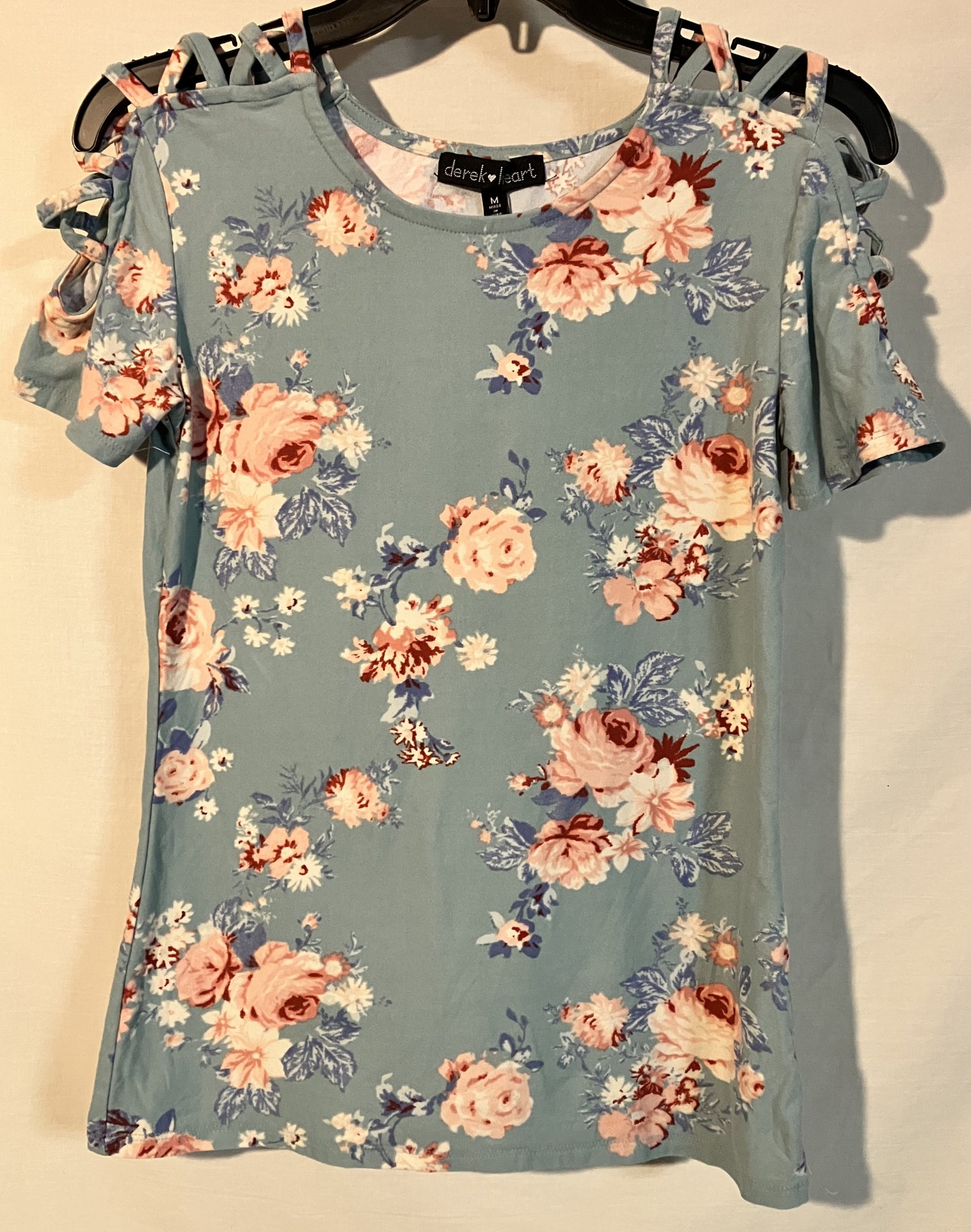 Rose print blouse with Criss-Cross Sleeves, Size Medium