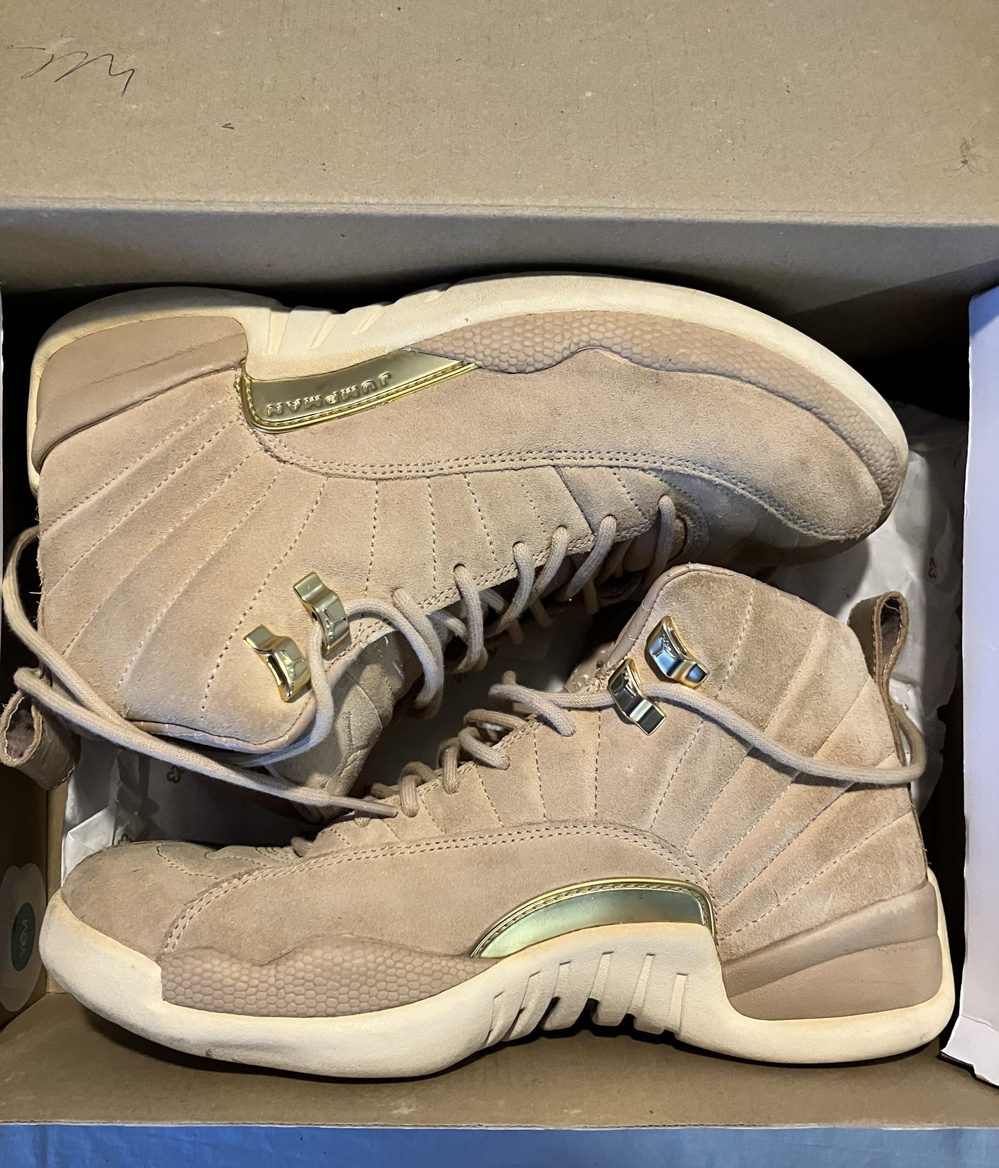 Air Jordan 12 Retro Womens size 9.5 Vachetta Tan/Metallic Gold