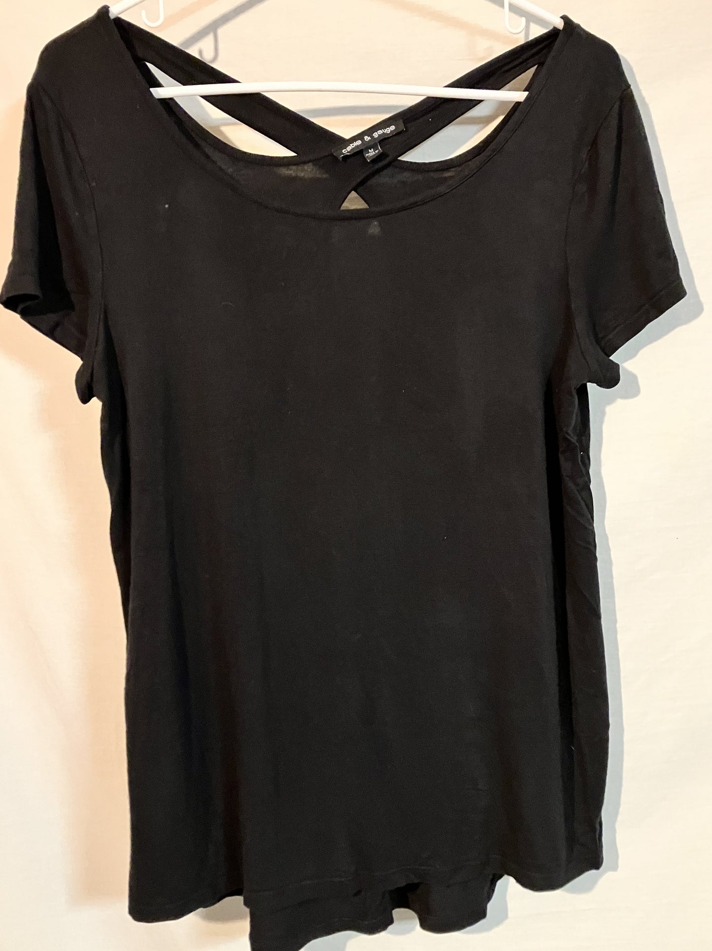 Cable & Gauge womans blouse, Black crosscut Size Medium