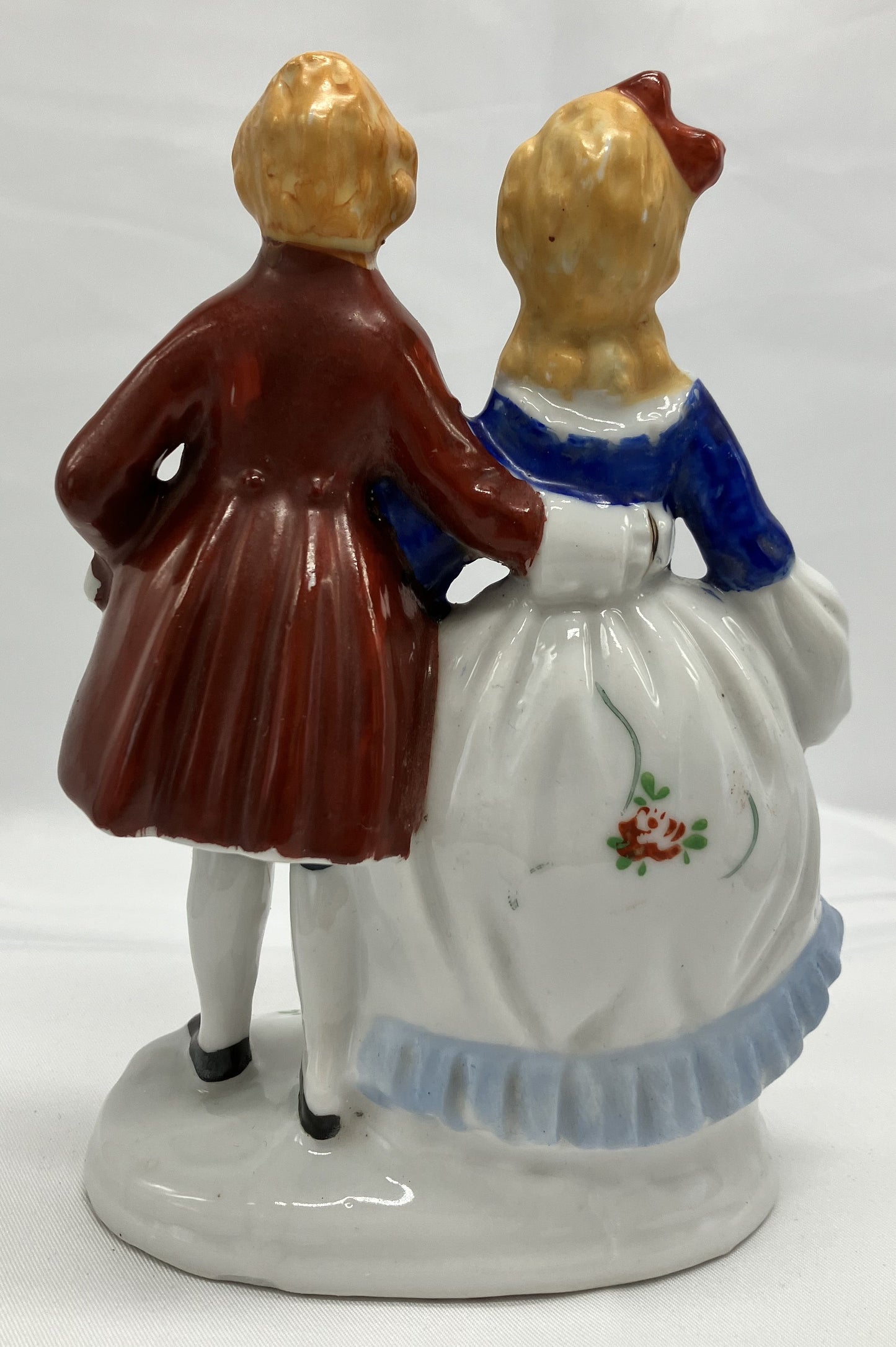 Porcelain / Ceramic Vintage Victorian Couple, Made In Occupied Japan