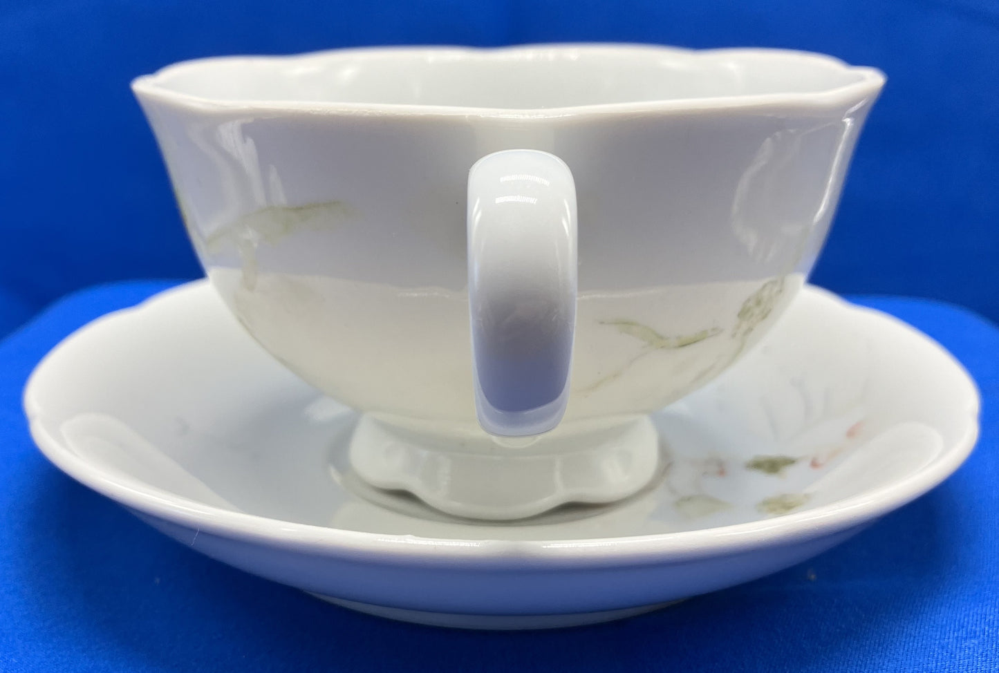 Teacup and Saucer set, Floral with scalloped edges