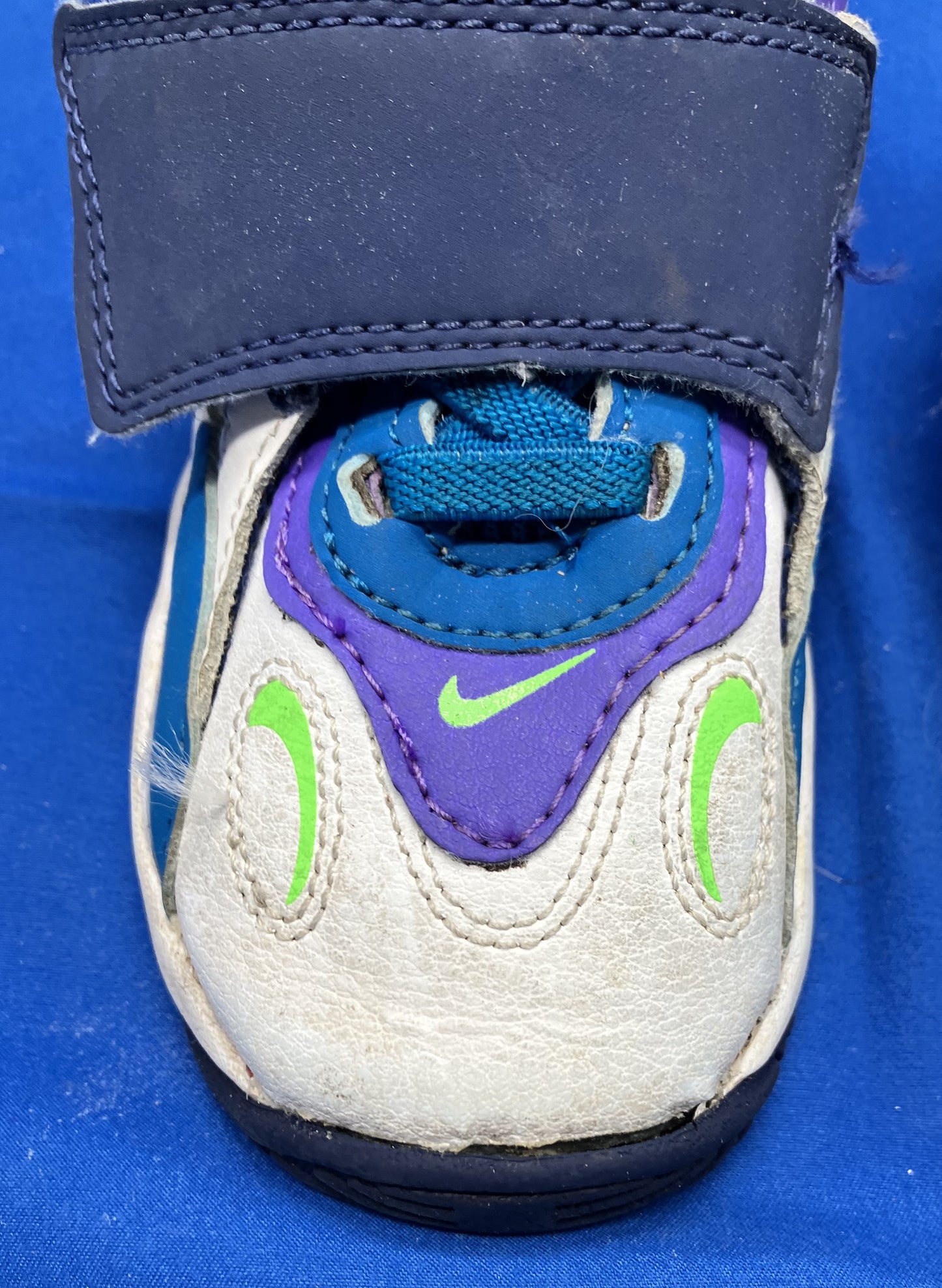 Nike Boys Sz 8C Speed Turf BV2526-400 PS Blue/Purple Football