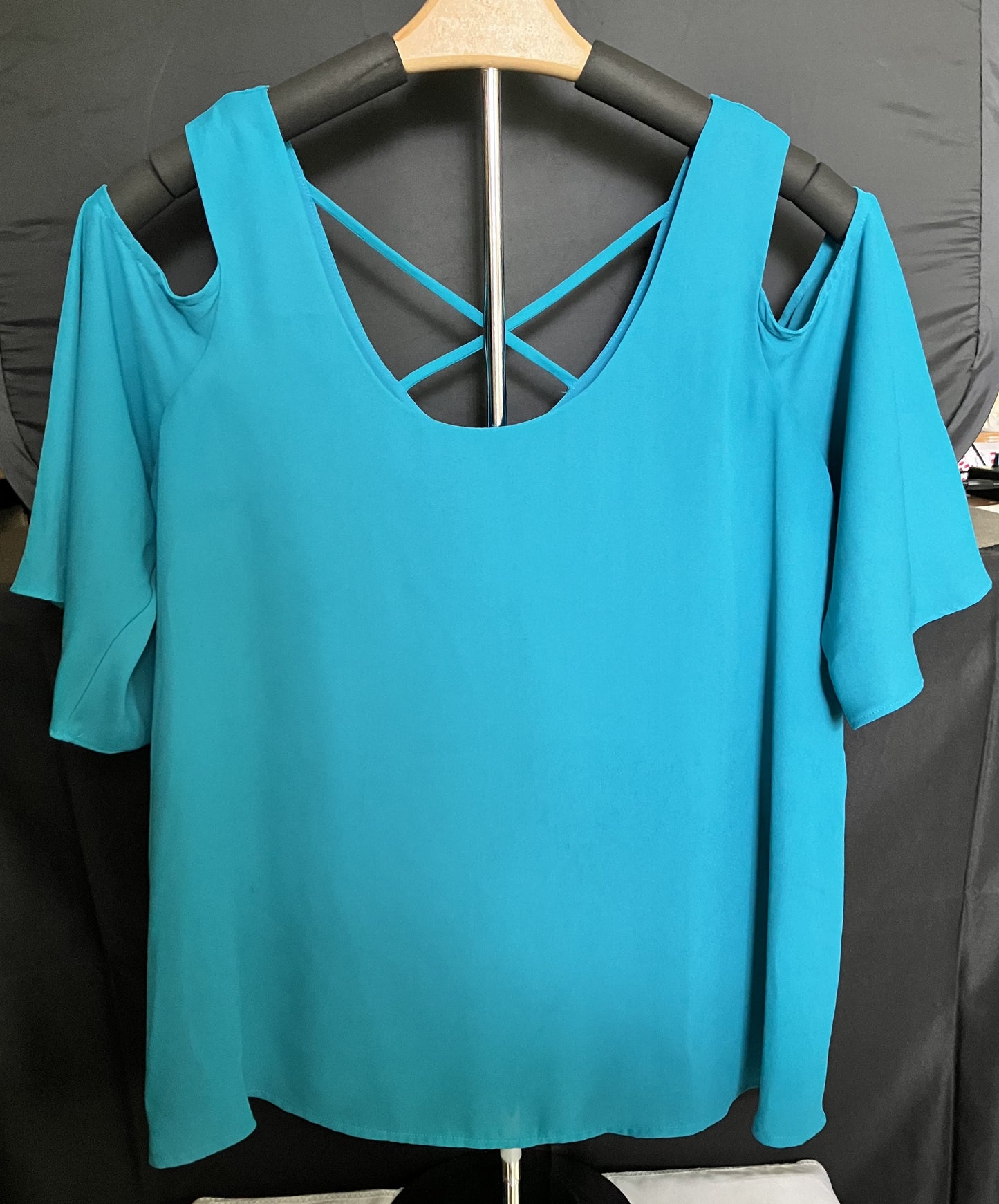 Apt 9 Blouse Turquoise with Cross Back Straps Size Small