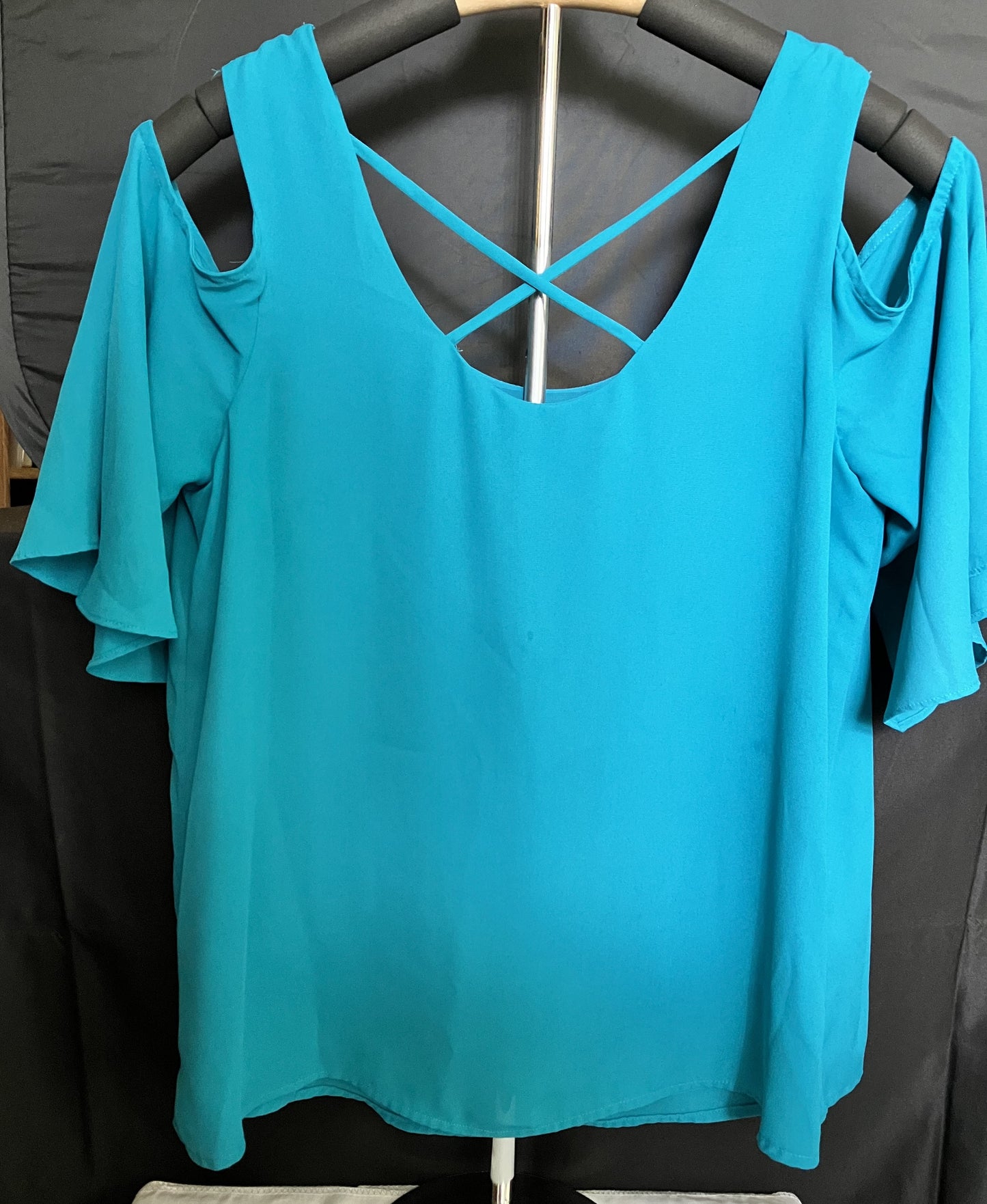 Apt 9 Blouse Turquoise with Cross Back Straps Size Small