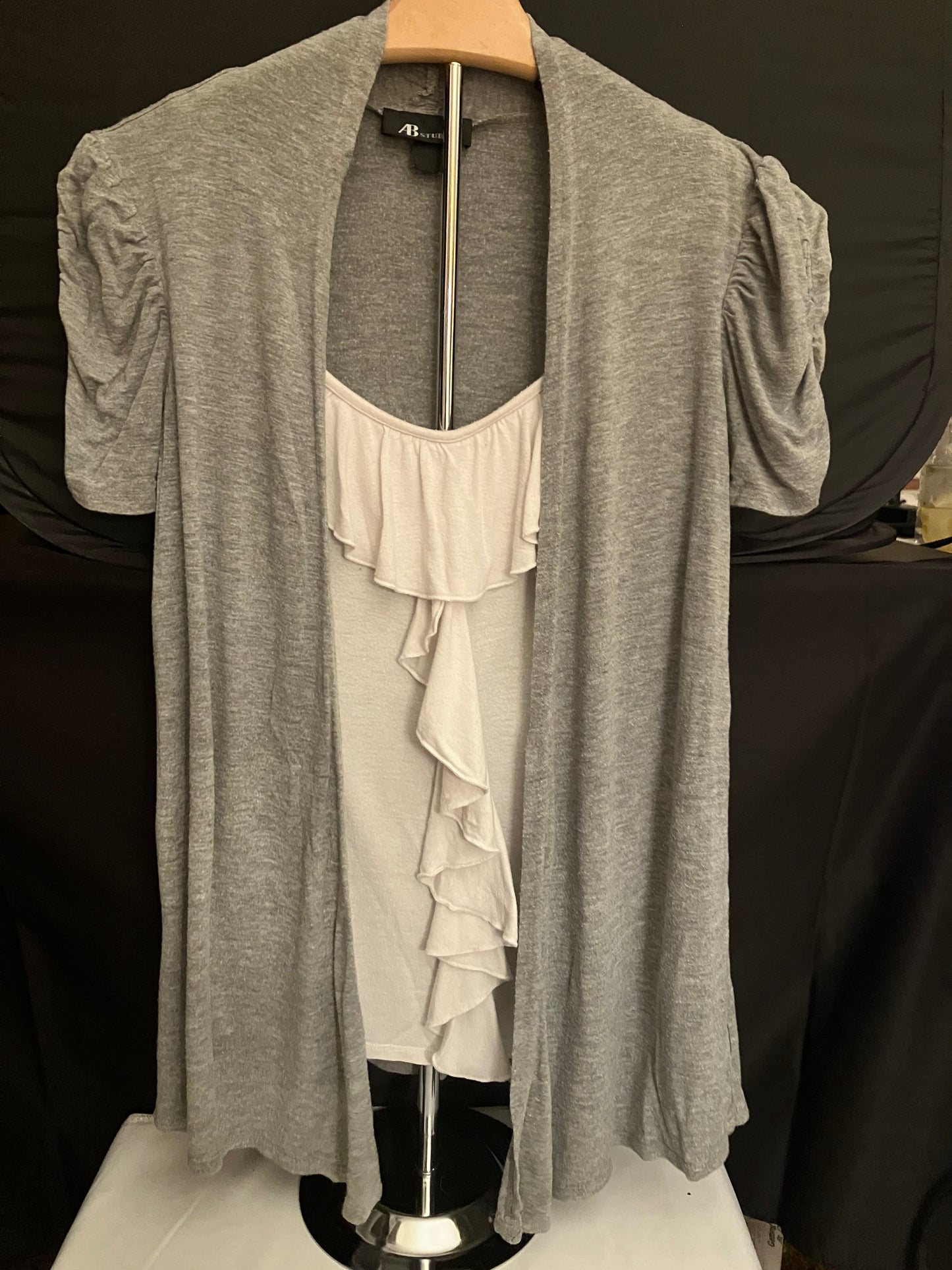 Cardigan Sweater-Blouse Gray/White Ruffle Front Small