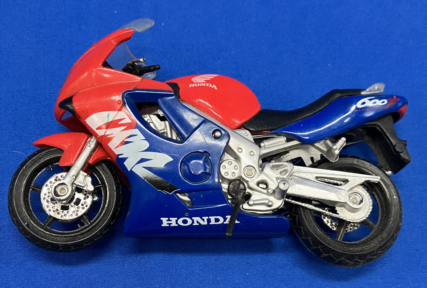 Maisto 1/18 Scale 39322 Honda CBR 600 F Motorbike Toy